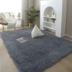 Solid colour plush soft rug