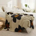 Super soft cosy floral pattern blanket