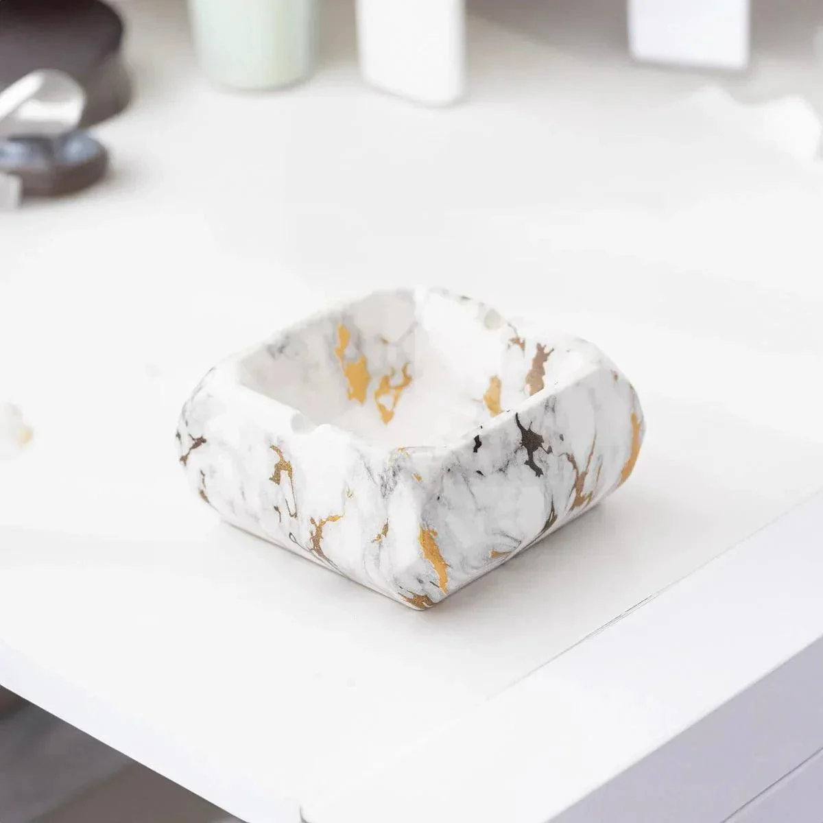 Textured Marble Effect Ceramic Ashtray 649302