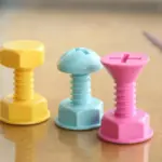 Three piece screw shape wall hooks