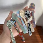 Two piece knife spoon cutlery set