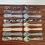Two piece knife spoon cutlery set