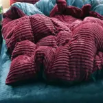 V wine red