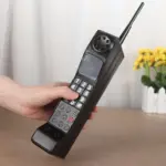 Vintage classic brick cell phone model ornament