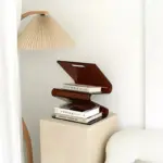 W shape wavey acrylic magazine stand