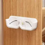 Wall mounted sunglass display unit