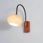 Xlumina drehbare bauhaus wandleuchte kaki glas elegant flexibel modern