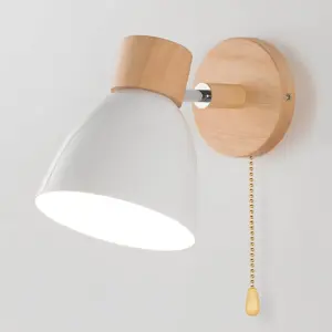 Homeko - Scandinavian wooden wall light