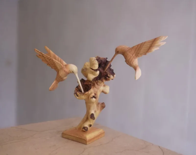 Wooden Hummingbird Couple Sculpture 1.webp
