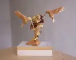 Wooden Hummingbird Couple Sculpture 7.webp