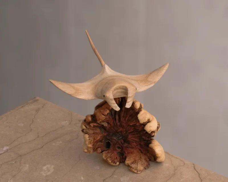 Wooden Manta Ray Figurine Fish Sculpture Art Statue Wood Carving Sea Life 6.webp
